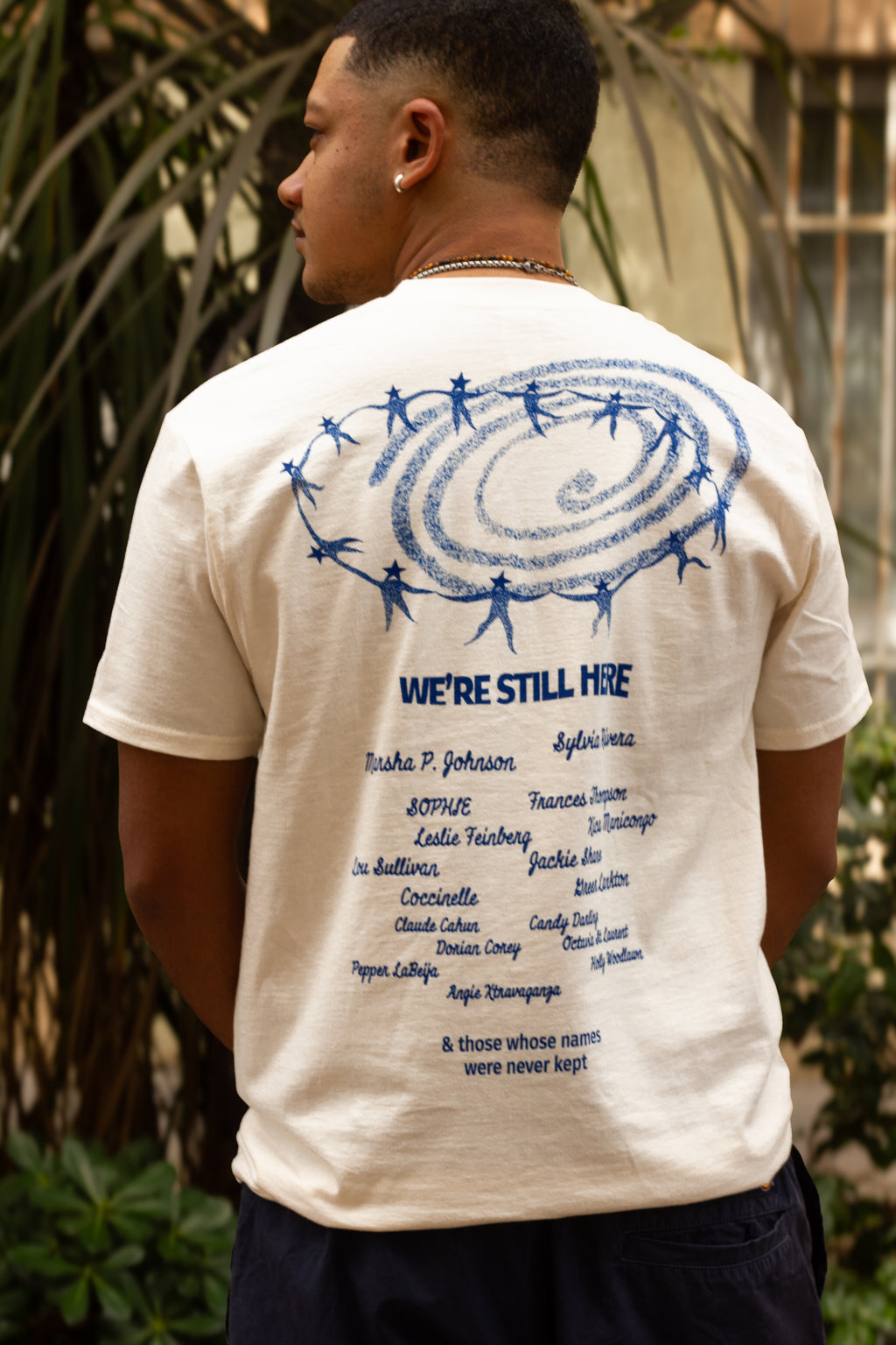 No Border Between Us ✶ Tshirt